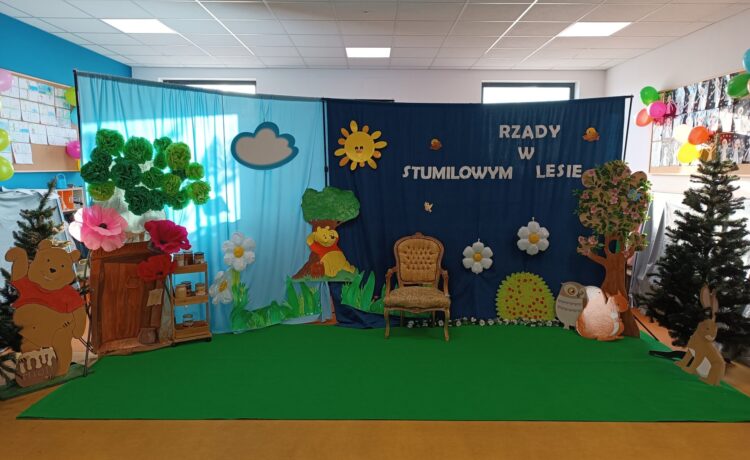 Rządy w Stumilowym Lesie